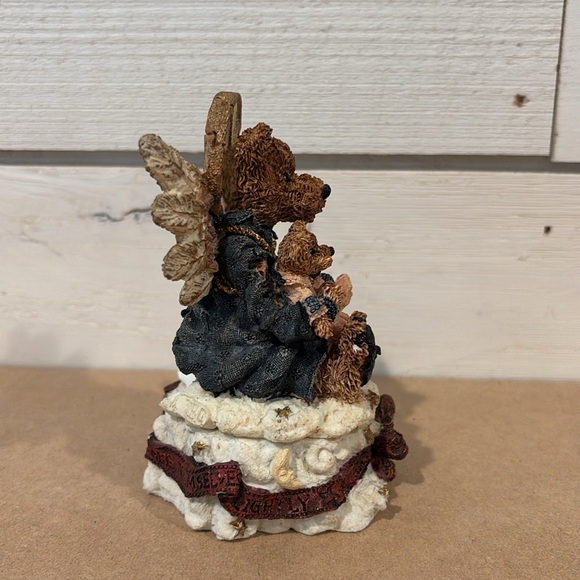 Boyd’s Bear 1995 “The Guardian” Figurine - Picture 5 of 6